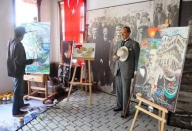 Atatürk'ün Sanata Verdiği Önem
