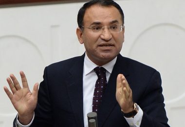 bekir-bozdağ-kimdir