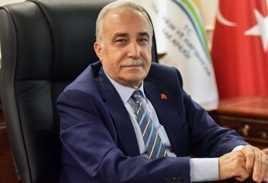 ahmet-eşref-fakıbaba-okimdirkim