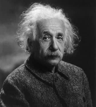 Albert Einstein Kimdir? Hayatı, Bilimsel çalışmaları ve Buluşları