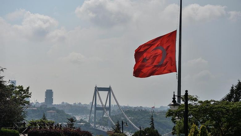 Emel Dede Kimdir?