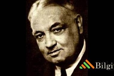 Yahya Kemal Beyatlı Kimdir? Edebi Kişiliği ve Eserleri